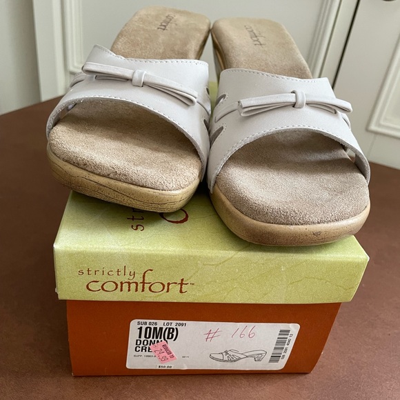 Strictly Comfort Donna heels open toe sandals shoes size 10 in creamy white NWT - Picture 8 of 9